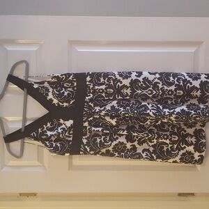 Womans Black and White Floral Ann Taylor Loft Dress Size 6 Petite